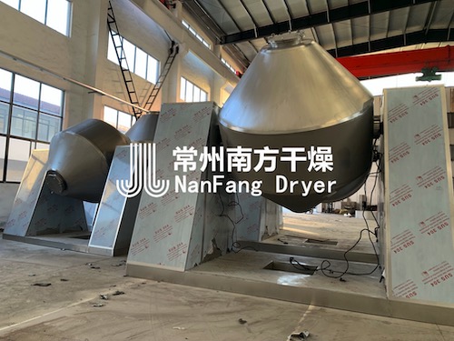 雙錐回轉(zhuǎn)真空干燥機(jī) 雙錐回轉(zhuǎn)真空干燥機(jī)